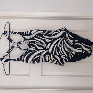 Stylish Black and White Women's Swimsuit